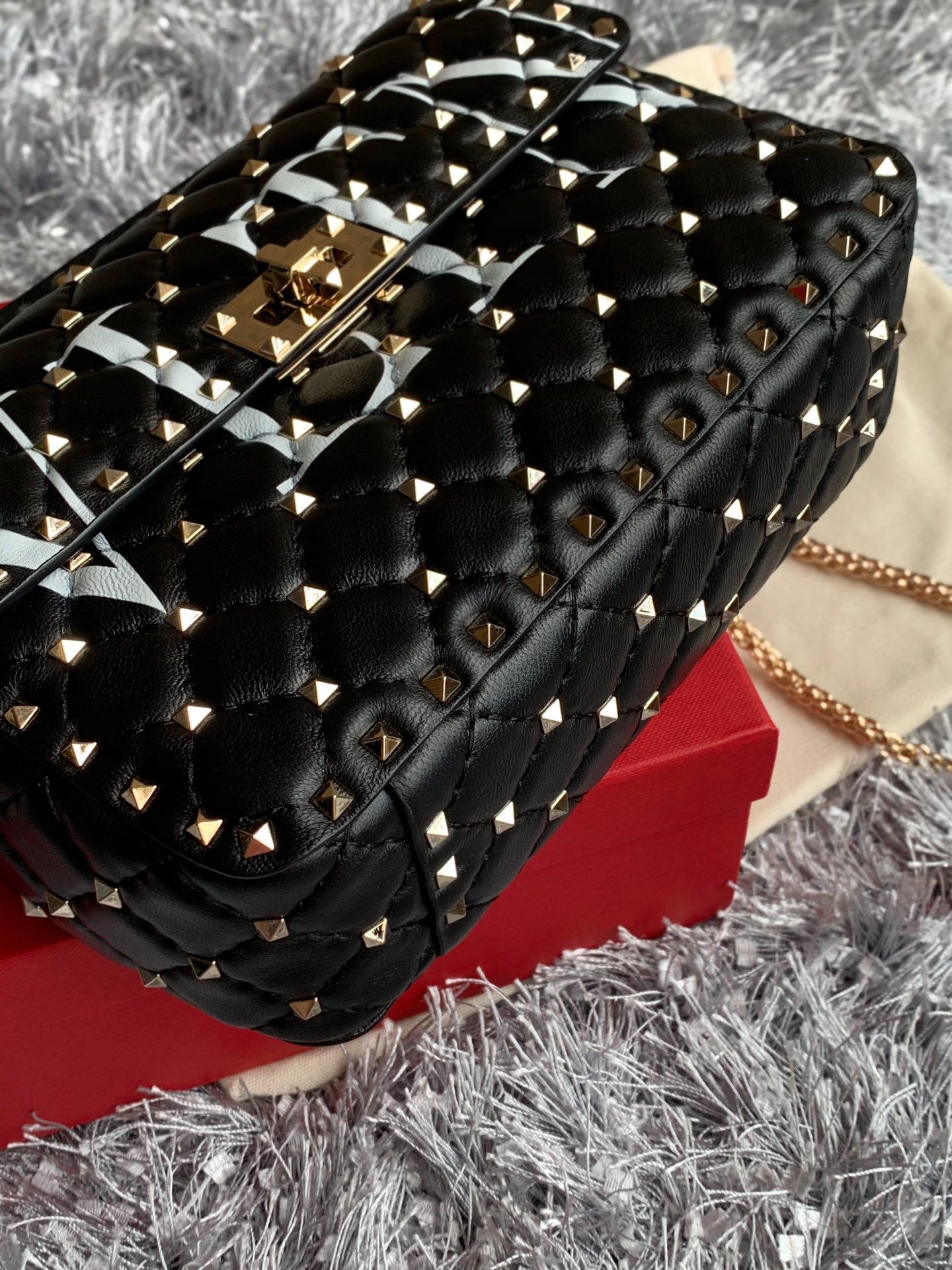 Valentino Garavani Rockstud Spike Medium Chain Bag in Black Supple Lambskin Nappa